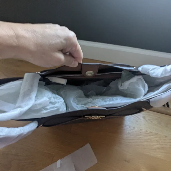 Michael Kors Large Reed Handbag - Picture 5 of 5